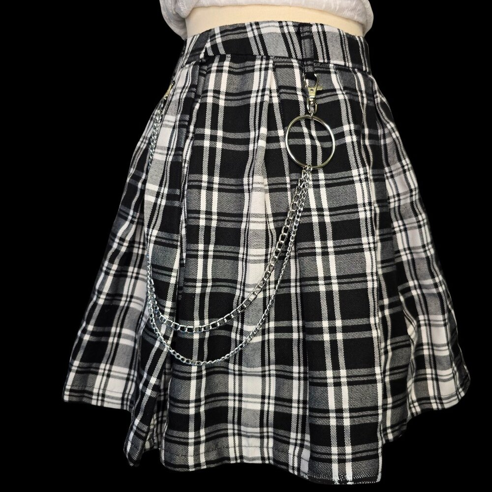 Goth Grunge Mini Skirt w/ O-Ring Chain – Size XS